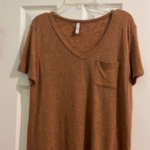 brown v neck t shirt